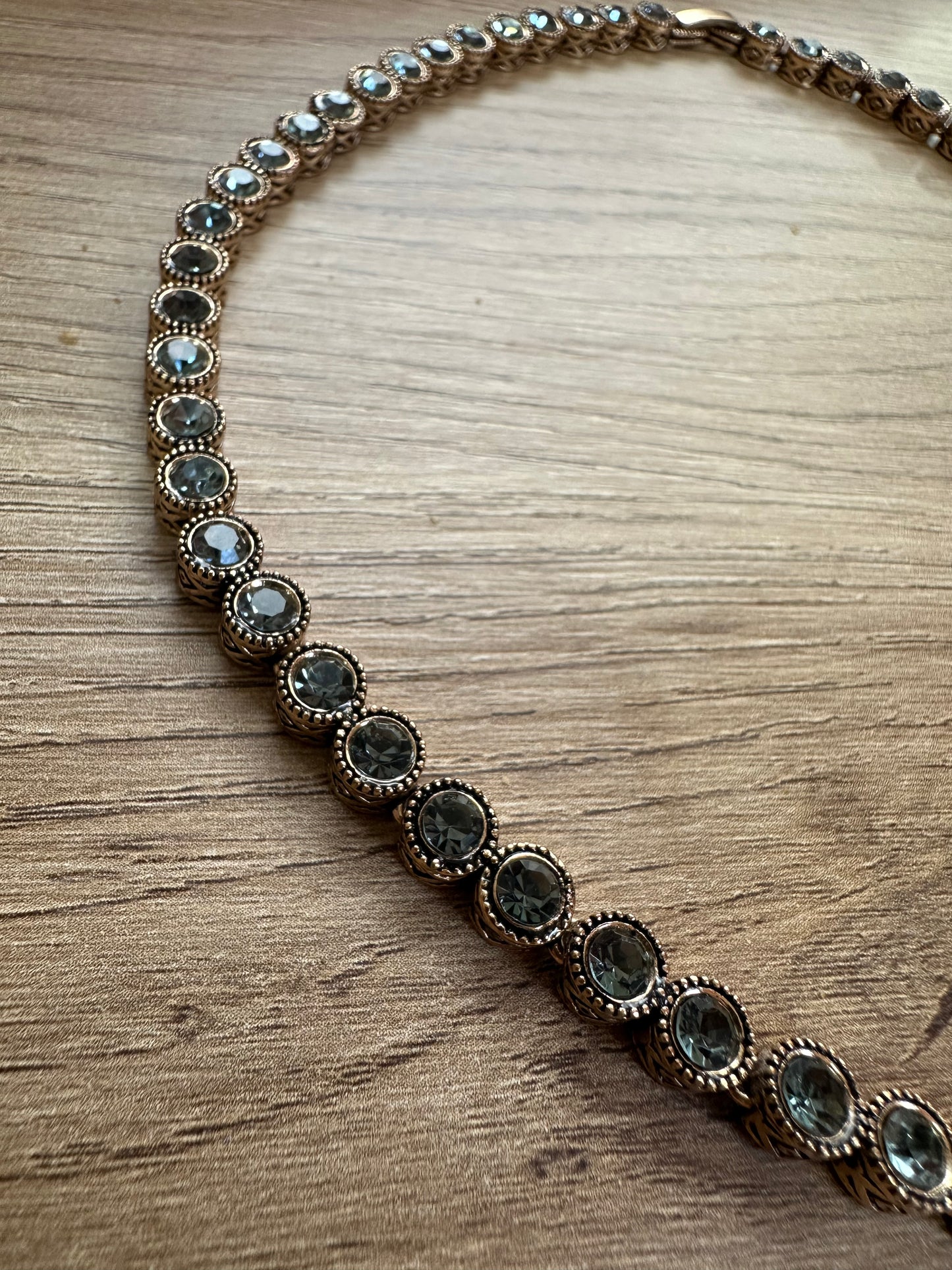 Miss Black Shine Necklace
