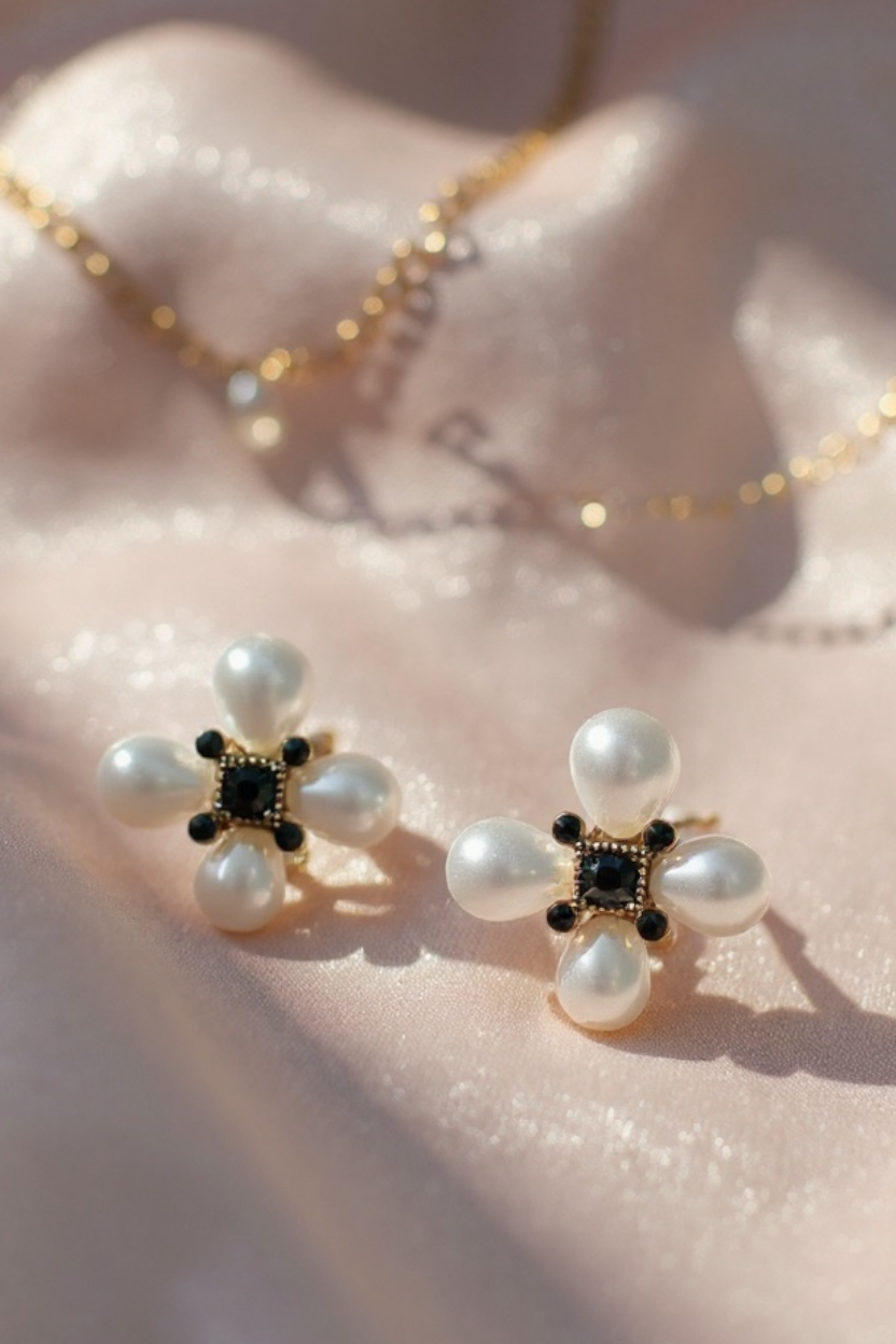 Luna Blue Pearl Earrings