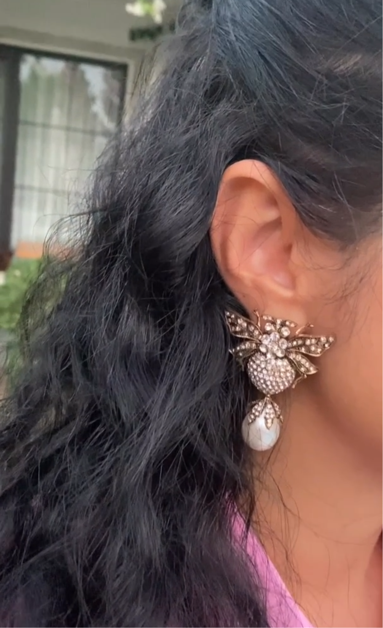 Quenn Bee Earrings