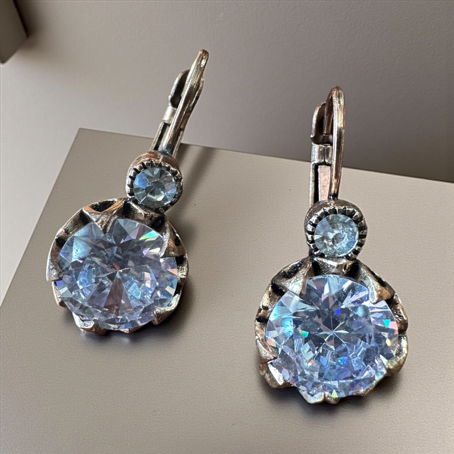 Dia Earrings