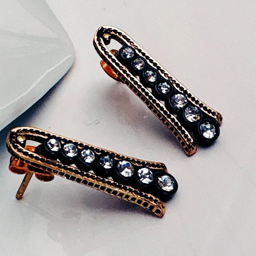 Lalizar Earrings